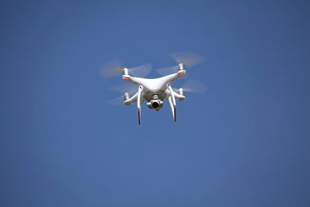 devenir pilote de drone professionnel en Afrique